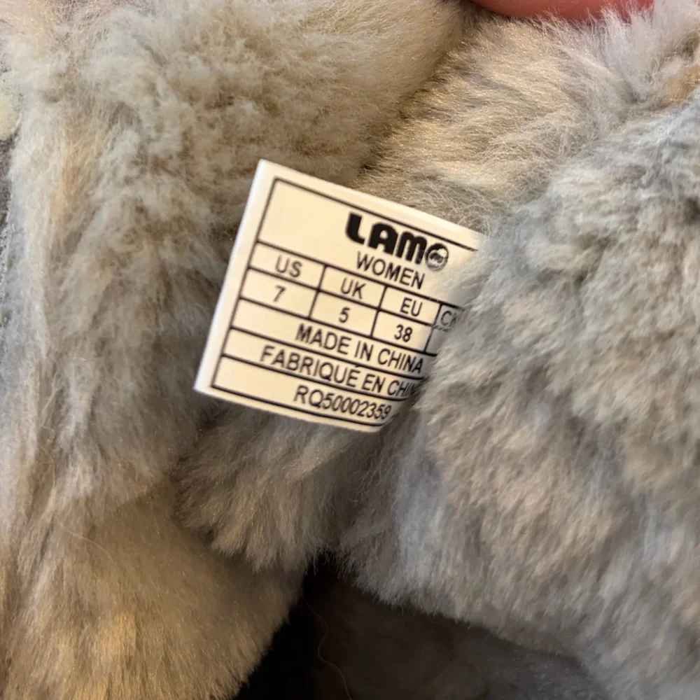 Lamo Tan Winter Boots with‎ Fur Trim